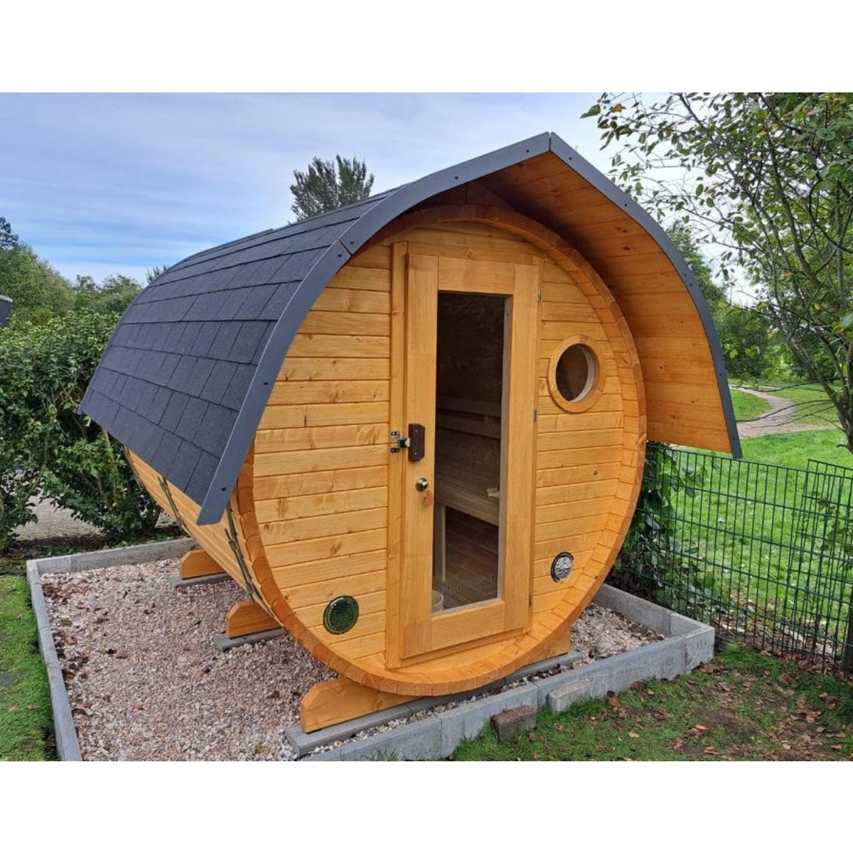 Fass-Sauna mit geschlossenem Vorraum -Bausatz- 3500 mm Länge, elektrischer Ofen