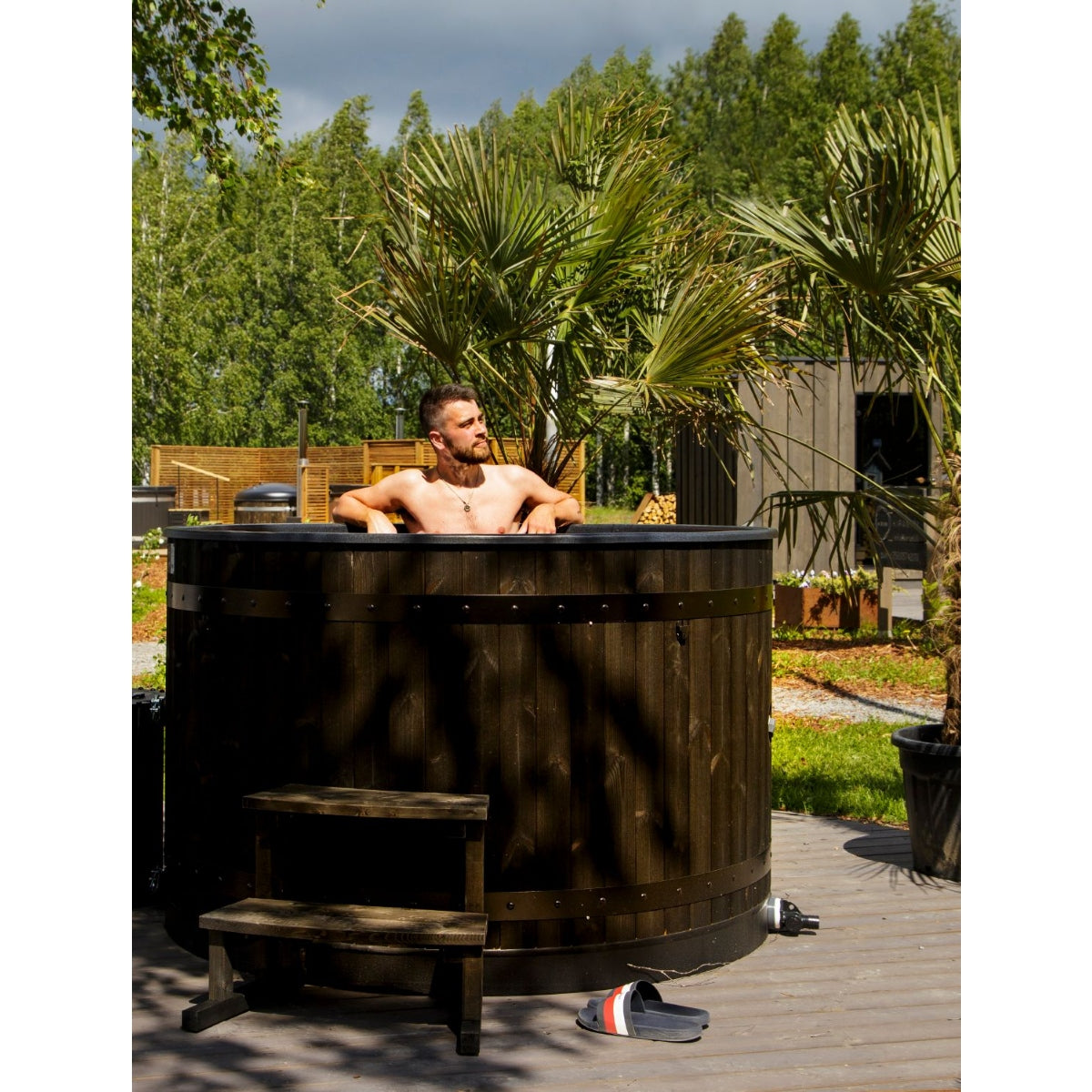 Hot Tub Legend M schwarz gebürstet, Harvia